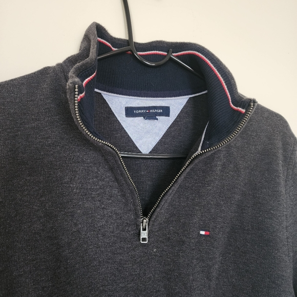 Tommy Hilfiger Quarter Zip - Picture 1 of 5
